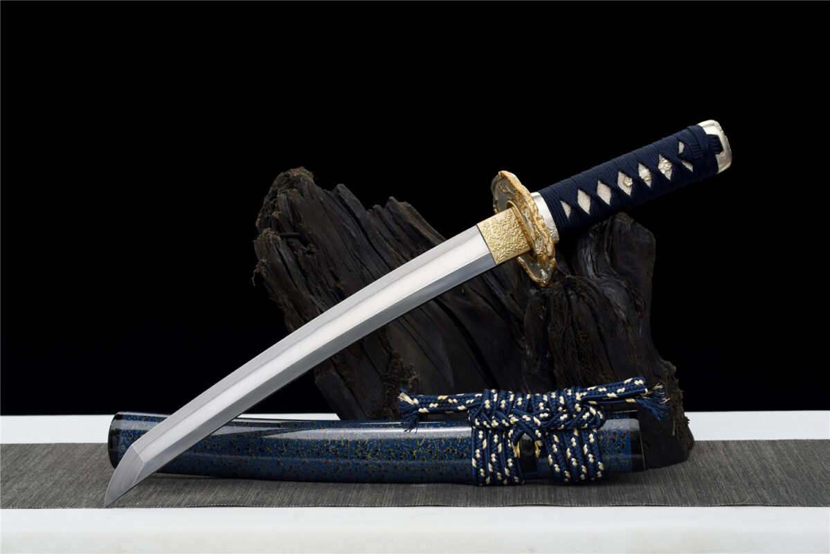 12寸中炭素鋼焼藍武士刀【藍銀草】古兵器 武具 刀装具 日本刀 模造刀 居合刀 12寸中炭素鋼焼藍武士刀【藍銀草】古兵器 武具 刀装具 日本刀